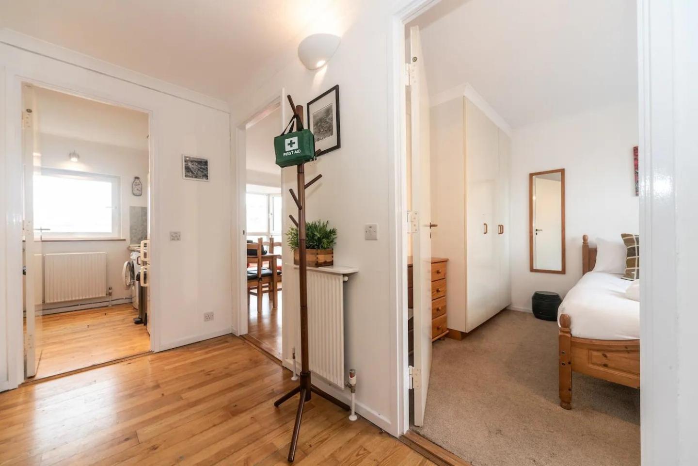 Sunny Maisonette With Views Over Canary Wharf, Londres Exterior foto