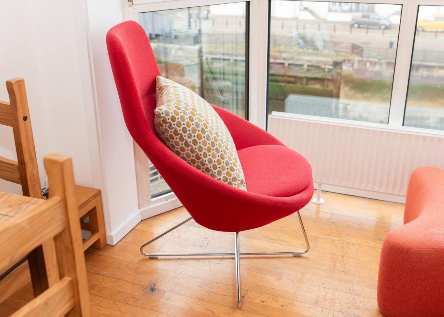 Sunny Maisonette With Views Over Canary Wharf, Londres Exterior foto